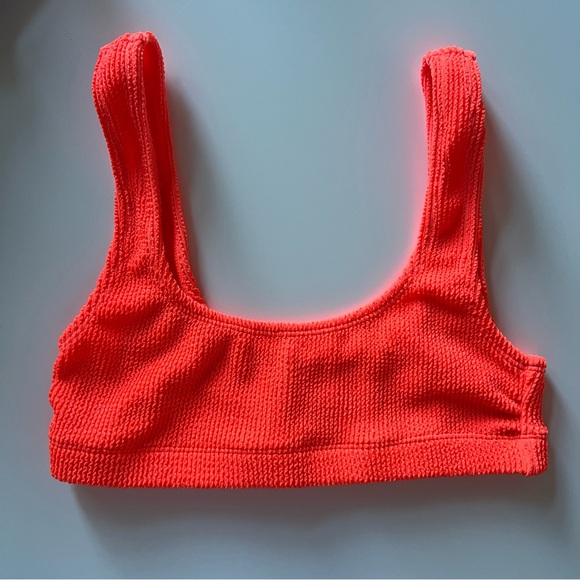 Good American ALWAYS FITS SCOOP BIKINI TOP - Picture 7 of 10